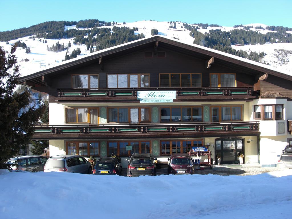 Hotel-Pension Flora Saalbach-Hinterglemm Exterior foto