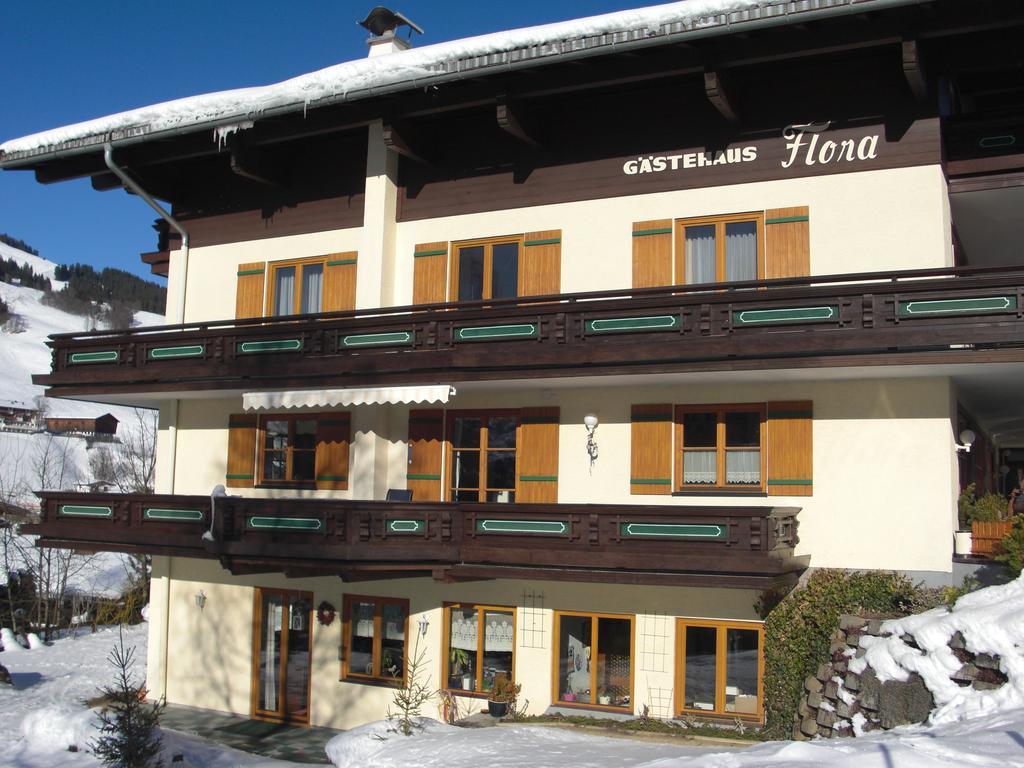 Hotel-Pension Flora Saalbach-Hinterglemm Exterior foto
